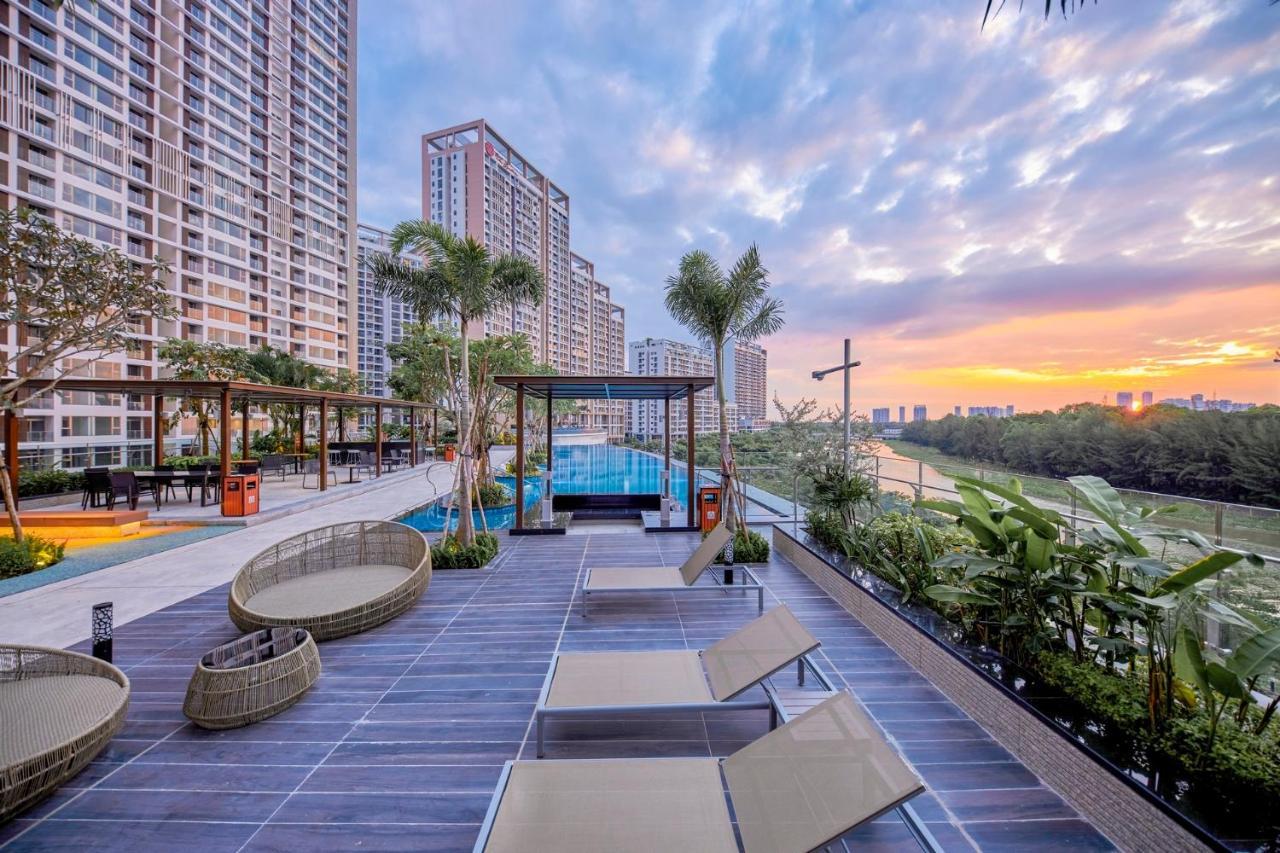 Convinia Luxury The Peak Midtown Aparthotel Ho Chi Minh City Exterior photo