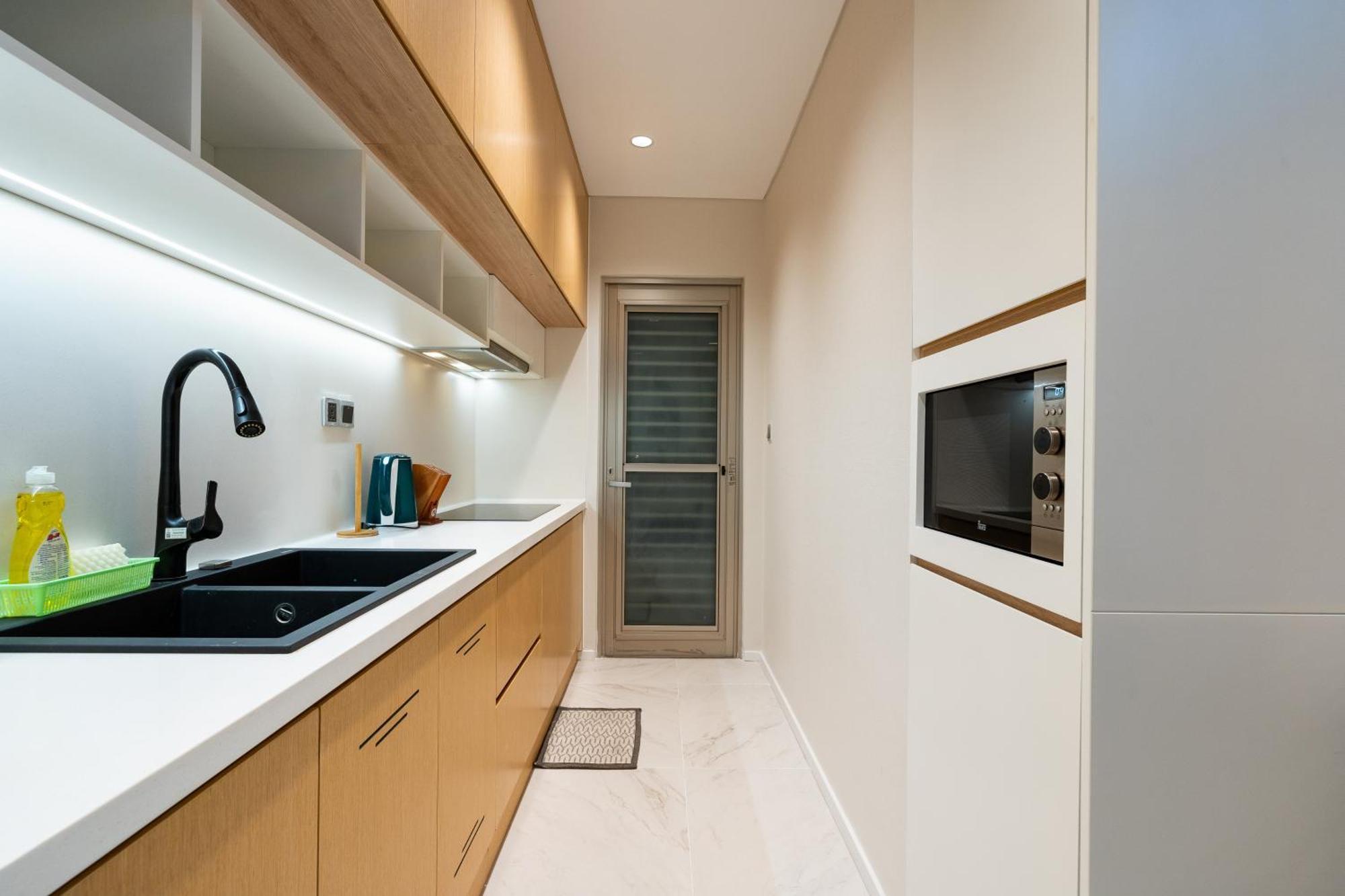 Convinia Luxury The Peak Midtown Aparthotel Ho Chi Minh City Exterior photo