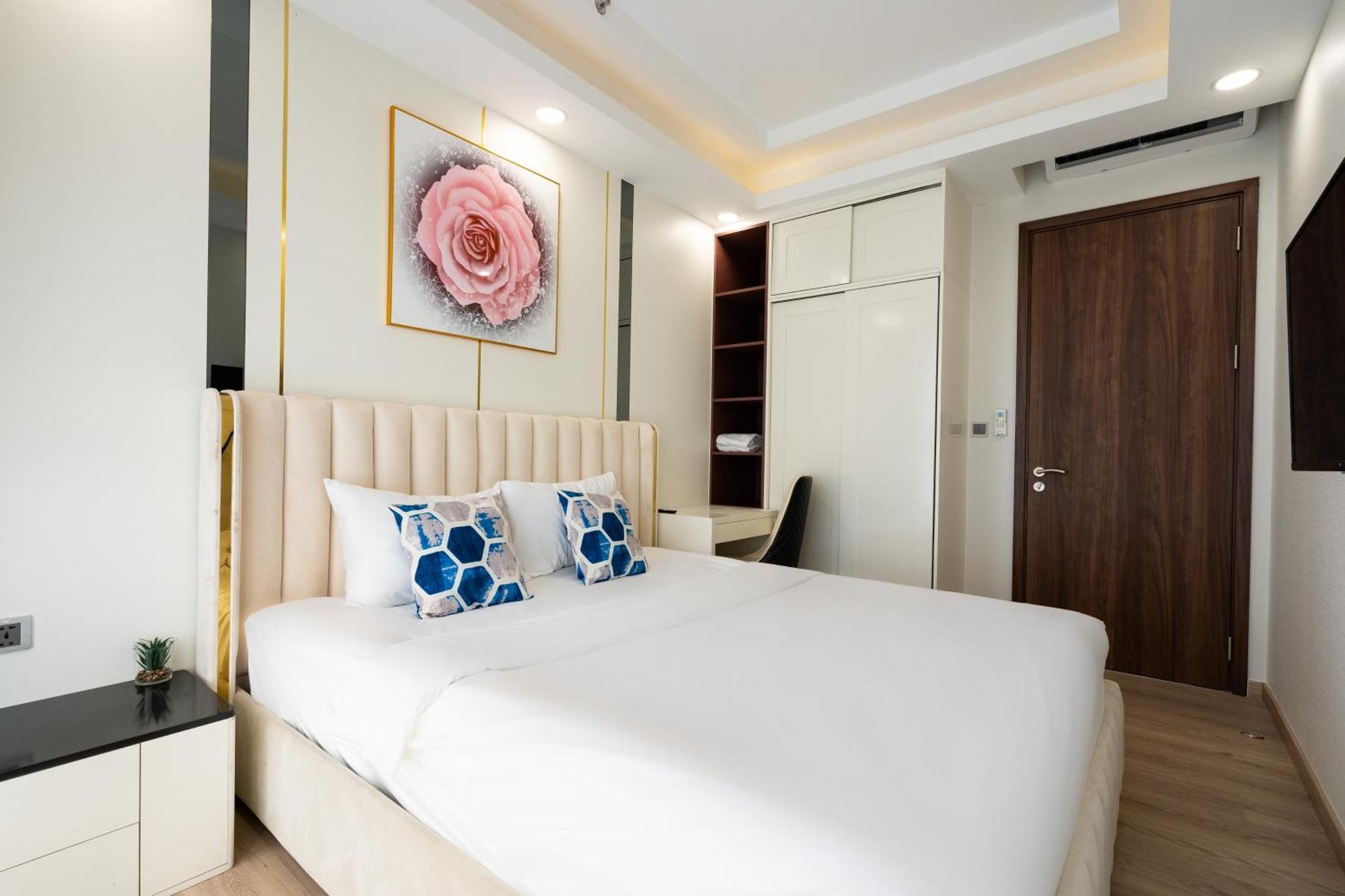 Convinia Luxury The Peak Midtown Aparthotel Ho Chi Minh City Exterior photo