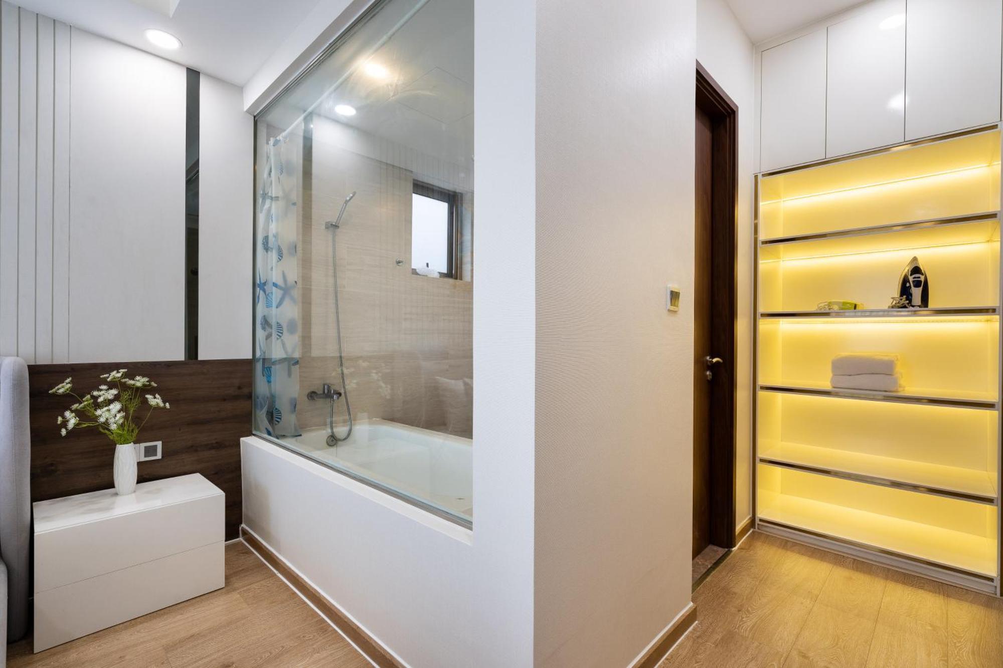 Convinia Luxury The Peak Midtown Aparthotel Ho Chi Minh City Exterior photo